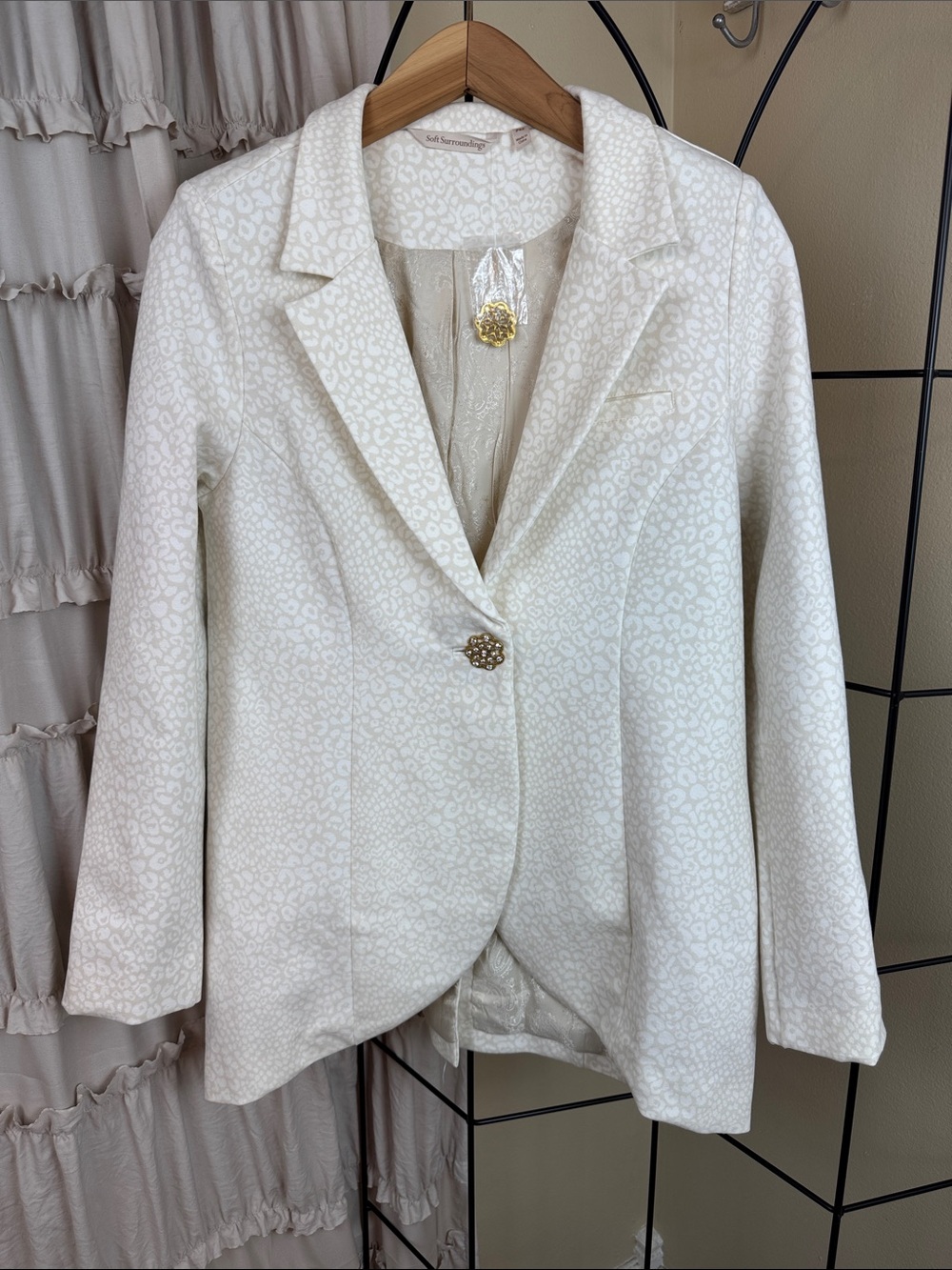 Soft Surroundings Cream Leopard Print Blazer Gold Rhinestone Buttons Size PXS - Picture 1 of 10